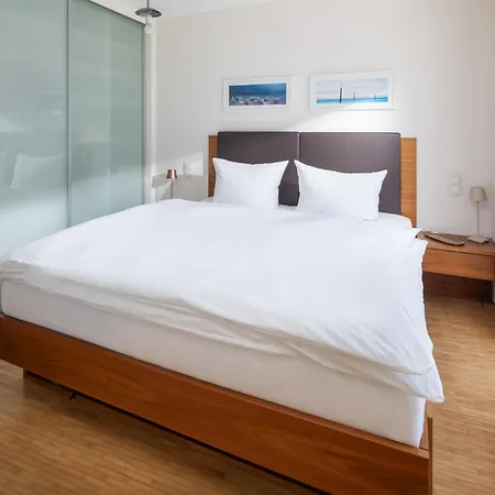 Emspirat 18 Apartment *